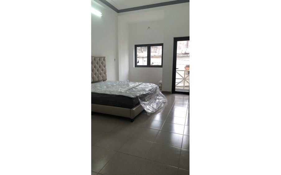 Bán Nhà Ngay Chợ Hoàng Hoa Thám Tân Bình Xe Tái Tránh _ Cực Rẻ_97m2, 4 tầng Nhỉnh 10 Tỷ